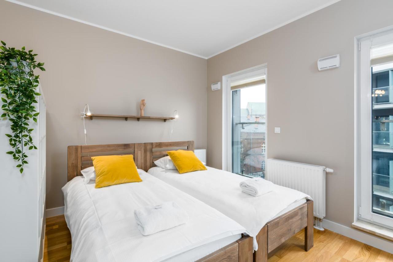 Apartament Black & White Mostowa By Renters 포즈난 외부 사진
