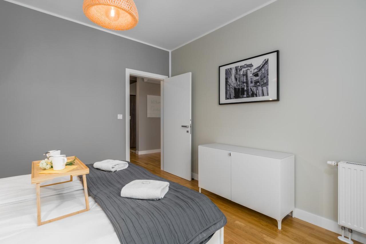 Apartament Black & White Mostowa By Renters 포즈난 외부 사진