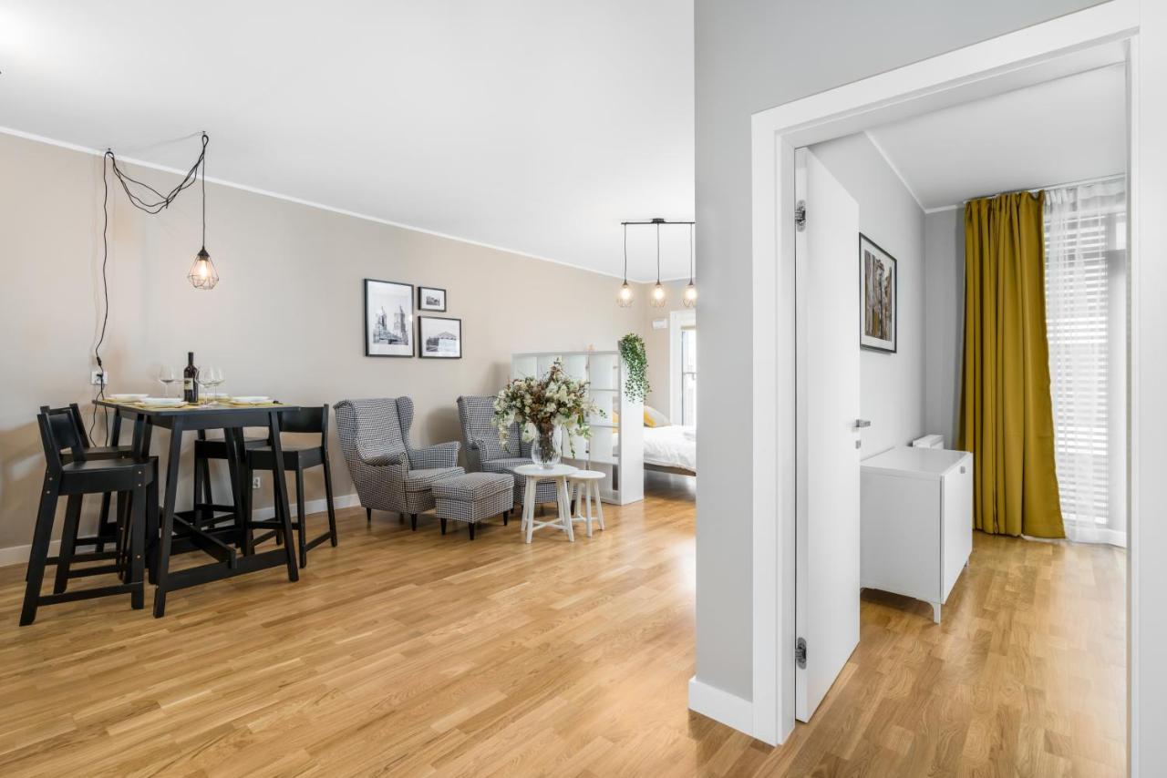 Apartament Black & White Mostowa By Renters 포즈난 외부 사진