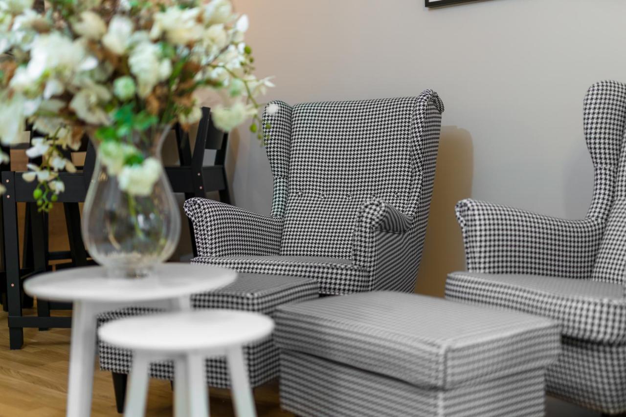 Apartament Black & White Mostowa By Renters 포즈난 외부 사진
