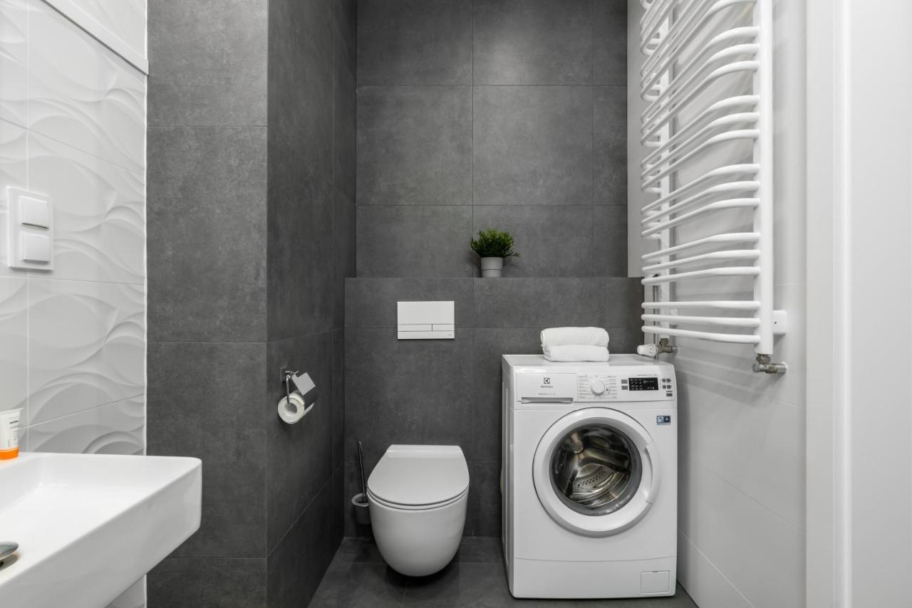 Apartament Black & White Mostowa By Renters 포즈난 외부 사진